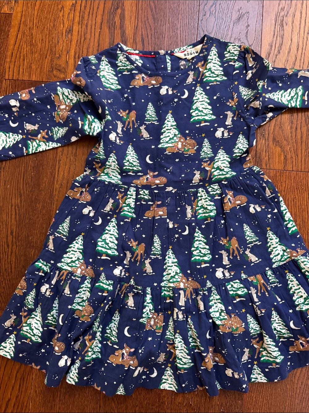 New without tags Boden holiday Dress with Green and Brown Forest Print
